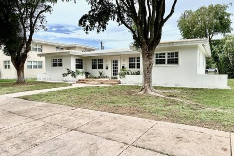 Touwnhouse à louer à Coral Gables, Floride: 3 chambres, 114.08 m2 № 2171751 - photo 20