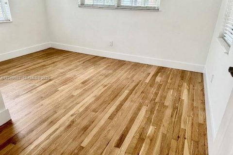 Touwnhouse à louer à Coral Gables, Floride: 3 chambres, 114.08 m2 № 2171751 - photo 15