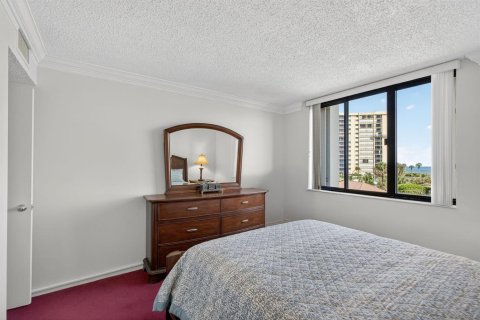 Condo in Jupiter, Florida, 2 bedrooms № 2169754 - photo 25