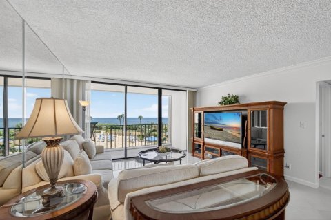Condo in Jupiter, Florida, 2 bedrooms № 2169754 - photo 3