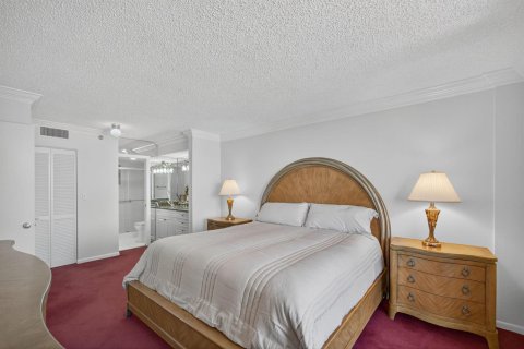 Condo in Jupiter, Florida, 2 bedrooms № 2169754 - photo 19