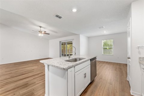 House in Ocala, Florida 3 bedrooms, 158.12 sq.m. № 1915872 - photo 17