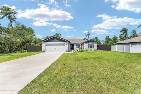 House in Ocala, Florida 3 bedrooms, 158.12 sq.m. № 1915872 - photo 2
