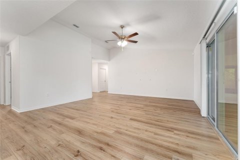 House in Ocala, Florida 3 bedrooms, 158.12 sq.m. № 1915872 - photo 12