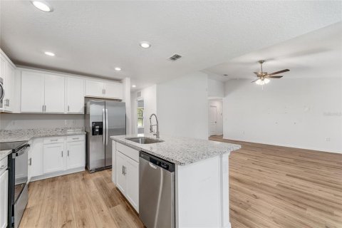 House in Ocala, Florida 3 bedrooms, 158.12 sq.m. № 1915872 - photo 18