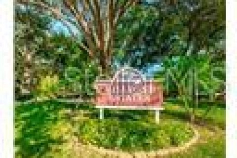Condo in New Port Richey, Florida, 2 bedrooms № 2207808