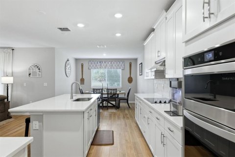 House in Parrish, Florida 5 bedrooms, 353.4 sq.m. № 2198111 - photo 17