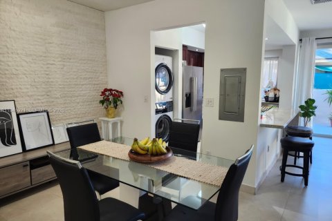 Купить таунхаус в Майами, Флорида 1 комната, 130.06м2, № 1998524 - фото 6