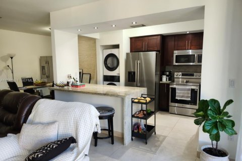 Купить таунхаус в Майами, Флорида 1 комната, 130.06м2, № 1998524 - фото 3