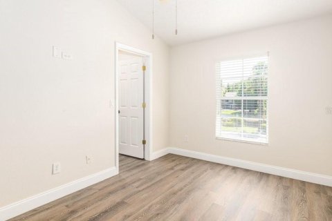 Condo in Orlando, Florida, 2 bedrooms № 2223402 - photo 13
