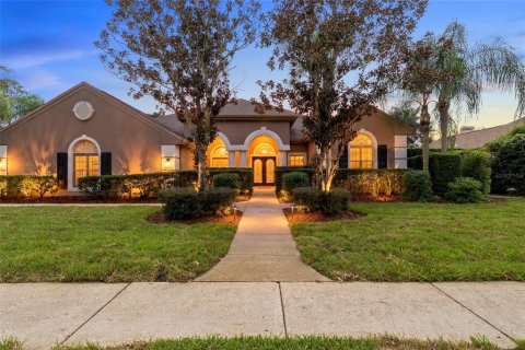 House in Palm Harbor, Florida 5 bedrooms, 303.23 sq.m. № 2359129
