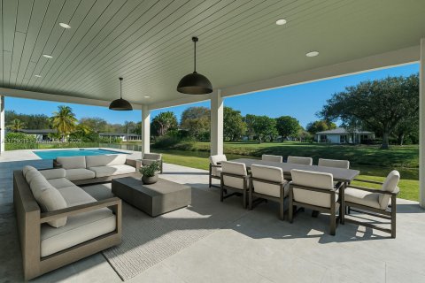 House in Pinecrest, Florida 5 bedrooms, 434.41 sq.m. № 1478841 - photo 26