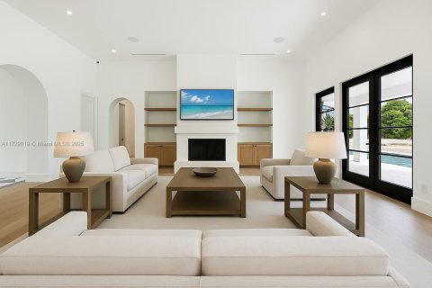 House in Pinecrest, Florida 5 bedrooms, 434.41 sq.m. № 1478841 - photo 6