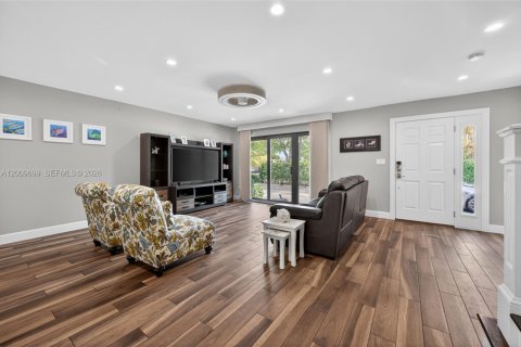 Touwnhouse à vendre à North Miami Beach, Floride: 3 chambres, 179.86 m2 № 2171010 - photo 13
