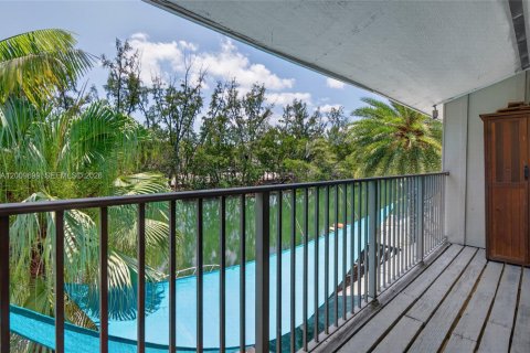 Touwnhouse à vendre à North Miami Beach, Floride: 3 chambres, 179.86 m2 № 2171010 - photo 21