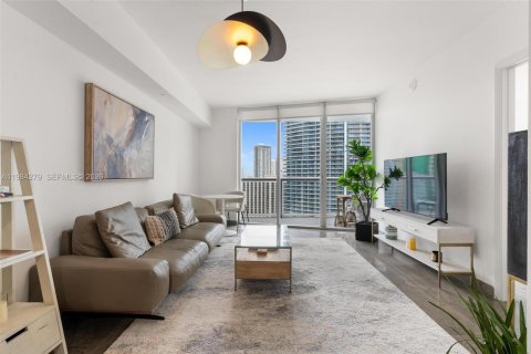 Кондоминиум с 1 спальней в Майами, Флорида № 2047387