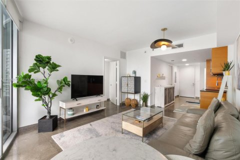 Снять в аренду кондоминиум в Майами, Флорида 1 спальня, 55.46м2, № 2047387 - фото 3