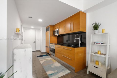 Снять в аренду кондоминиум в Майами, Флорида 1 спальня, 55.46м2, № 2047387 - фото 12