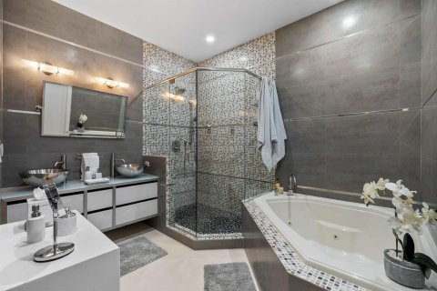 Townhouse in Pompano Beach, Florida 3 bedrooms, 263.38 sq.m. № 2083583 - photo 22