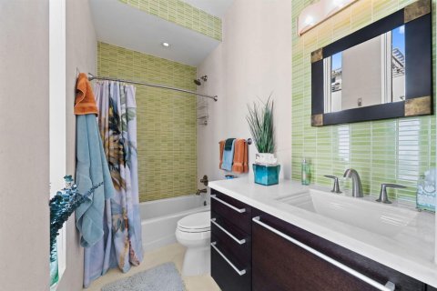 Townhouse in Pompano Beach, Florida 3 bedrooms, 263.38 sq.m. № 2083583 - photo 30