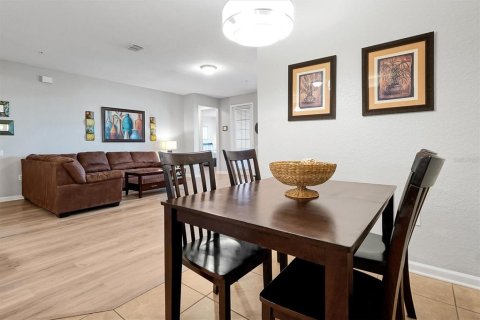 Condo in Orlando, Florida, 2 bedrooms  № 2219797 - photo 15