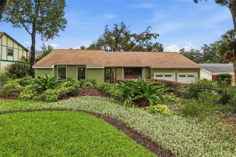 House in Lakeland, Florida 4 bedrooms, 273.23 sq.m. № 2410128