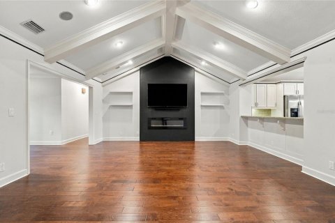 House in Lakeland, Florida 4 bedrooms, 273.23 sq.m. № 2410128 - photo 10