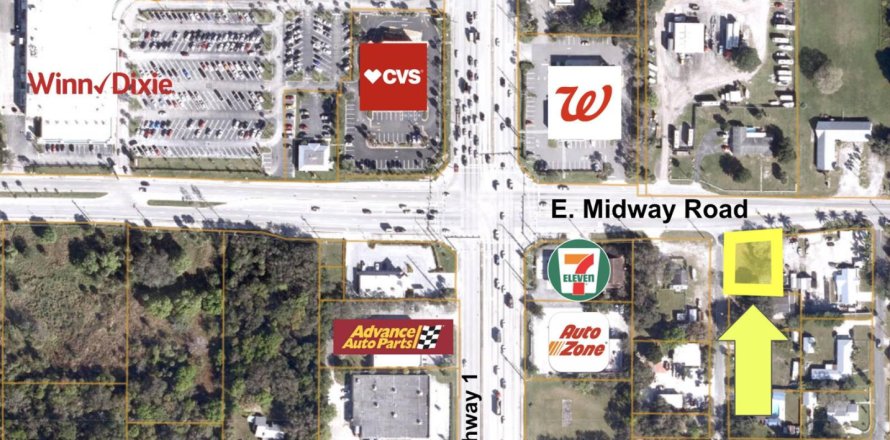 Commercial property in St. Lucie, Florida № 2195046