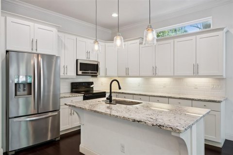 Townhouse in Orlando, Florida 3 bedrooms, 214.98 sq.m. № 2093174 - photo 11