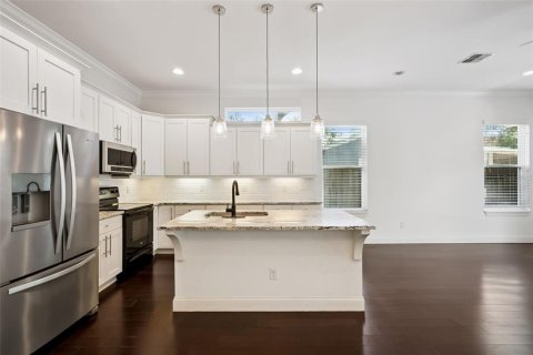 Townhouse in Orlando, Florida 3 bedrooms, 214.98 sq.m. № 2093174 - photo 7