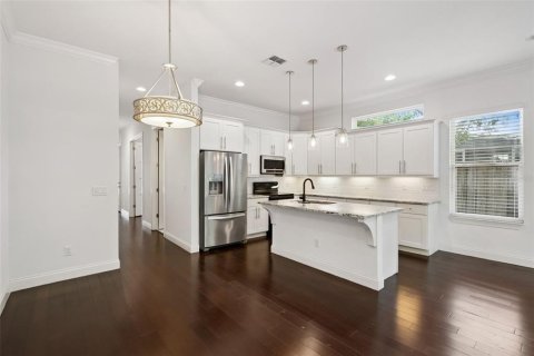Townhouse in Orlando, Florida 3 bedrooms, 214.98 sq.m. № 2093174 - photo 6