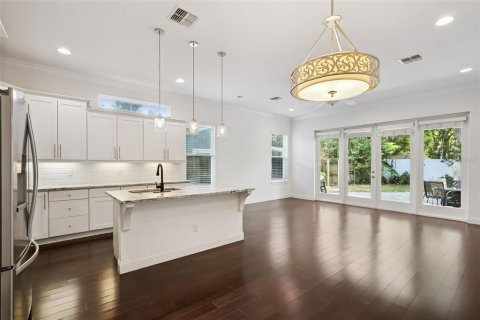 Townhouse in Orlando, Florida 3 bedrooms, 214.98 sq.m. № 2093174 - photo 5