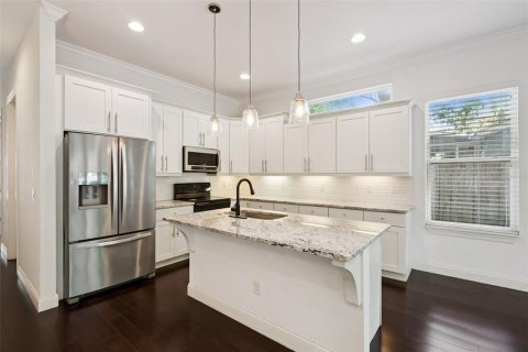 Townhouse in Orlando, Florida 3 bedrooms, 214.98 sq.m. № 2093174 - photo 8