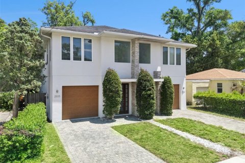Townhouse in Orlando, Florida 3 bedrooms, 214.98 sq.m. № 2093174