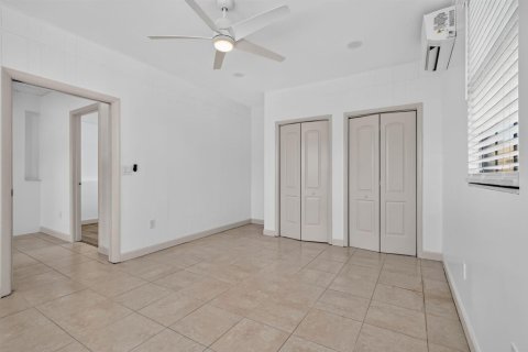Villa ou maison à louer à Lantana, Floride: 3 chambres, 117.8 m2 № 2281830 - photo 21
