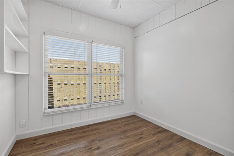 Villa ou maison à louer à Lantana, Floride: 3 chambres, 117.8 m2 № 2281830 - photo 19