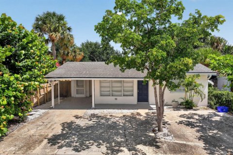 Villa ou maison à Lantana, Floride 3 chambres, 117.8 m2 № 2281830