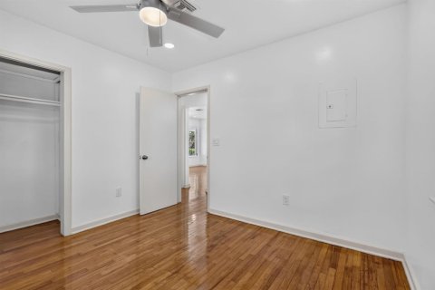 Villa ou maison à louer à Lantana, Floride: 3 chambres, 117.8 m2 № 2281830 - photo 9