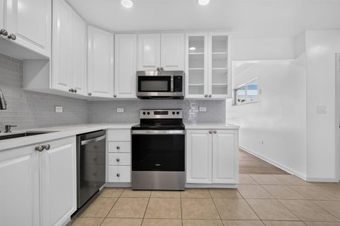 Villa ou maison à louer à Lantana, Floride: 3 chambres, 117.8 m2 № 2281830 - photo 13