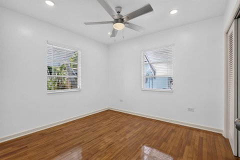 Villa ou maison à louer à Lantana, Floride: 3 chambres, 117.8 m2 № 2281830 - photo 8