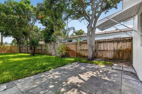 Villa ou maison à louer à Lantana, Floride: 3 chambres, 117.8 m2 № 2281830 - photo 22