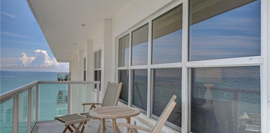 Condo in Fort Lauderdale, Florida, 2 bedrooms  № 1838663