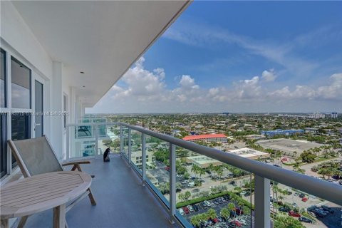 Condo in Fort Lauderdale, Florida, 2 bedrooms  № 1838663 - photo 3