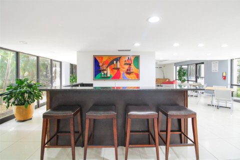 Copropriété à louer à Miami, Floride: 2 chambres, 115.94 m2 № 1728491 - photo 20