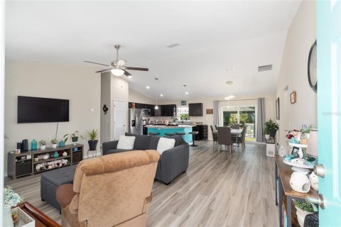 House in Ocala, Florida 3 bedrooms, 145.48 sq.m. № 1908960 - photo 5
