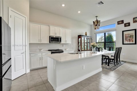 House in Parkland, Florida 3 bedrooms, 163.69 sq.m. № 2247011 - photo 16