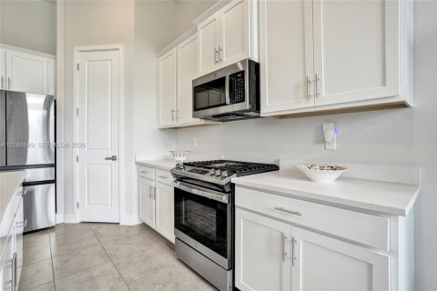 House in Parkland, Florida 3 bedrooms, 163.69 sq.m. № 2247011 - photo 20