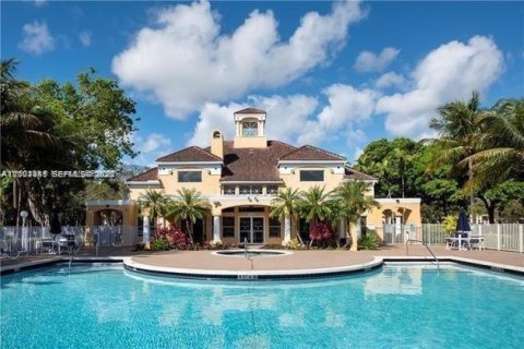 Condo à Oakland Park, Floride, 2 chambres  № 2170334