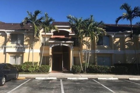 Copropriété à louer à Oakland Park, Floride: 2 chambres, 116.69 m2 № 2170334 - photo 2
