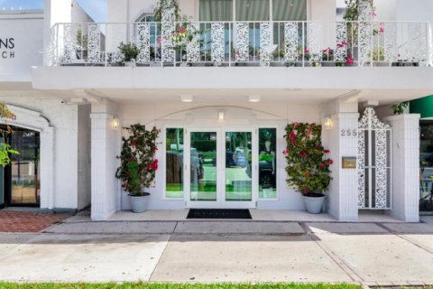 Immobilier commercial à vendre à Palm Beach, Floride № 2181343 - photo 2